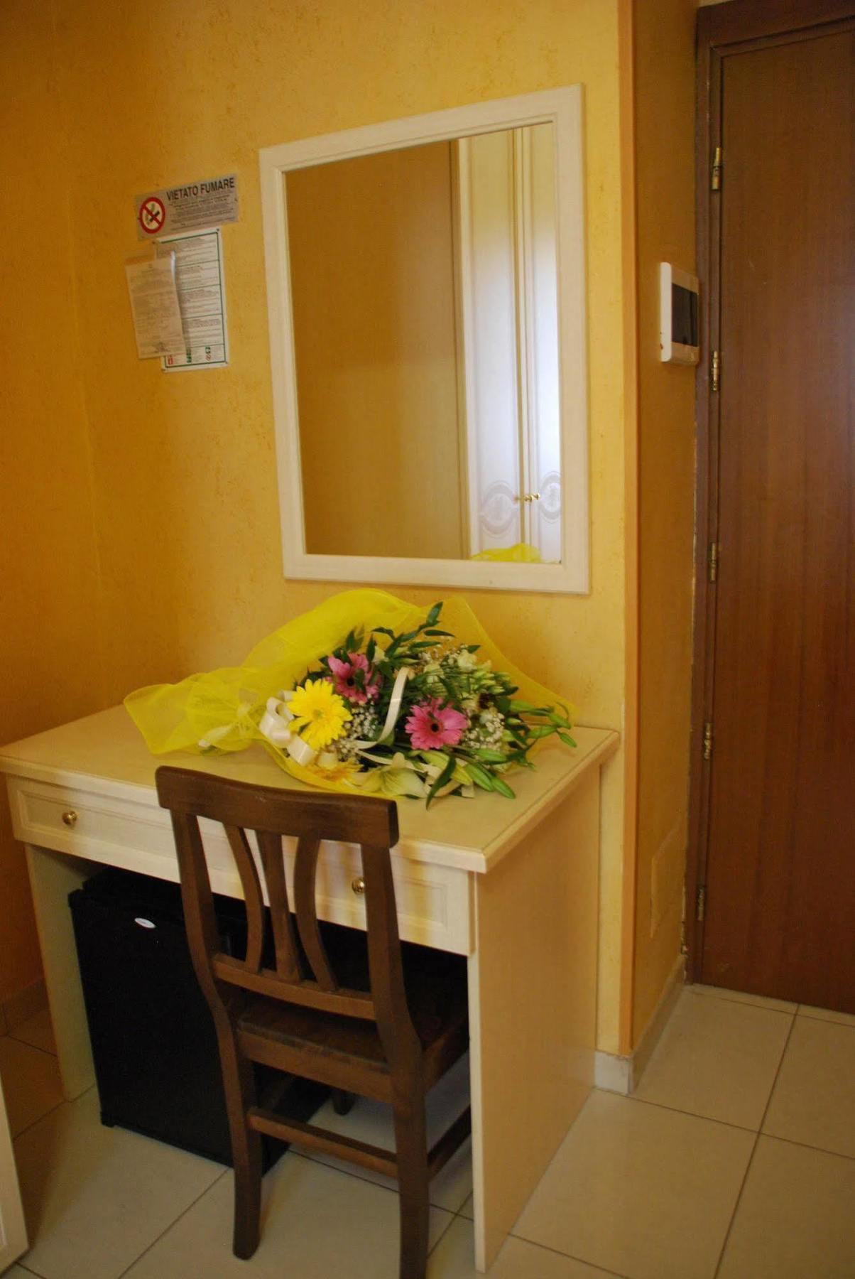 Hotel Antico Distretto Turin Exterior photo